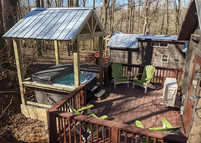Martha Cabin Tiny Cabin By Downtown Chattanooga
